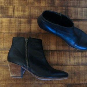 Crown Vintage Black Leather Ankle Booties